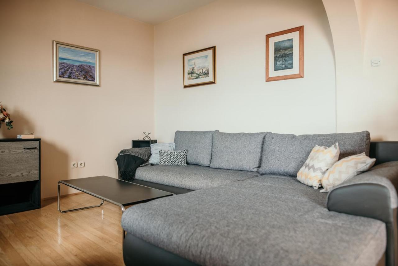 דראמליי Apartments Ivana מראה חיצוני תמונה