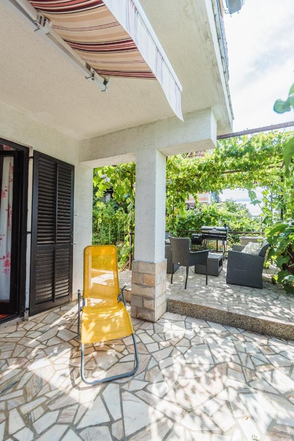 דראמליי Apartments Ivana מראה חיצוני תמונה