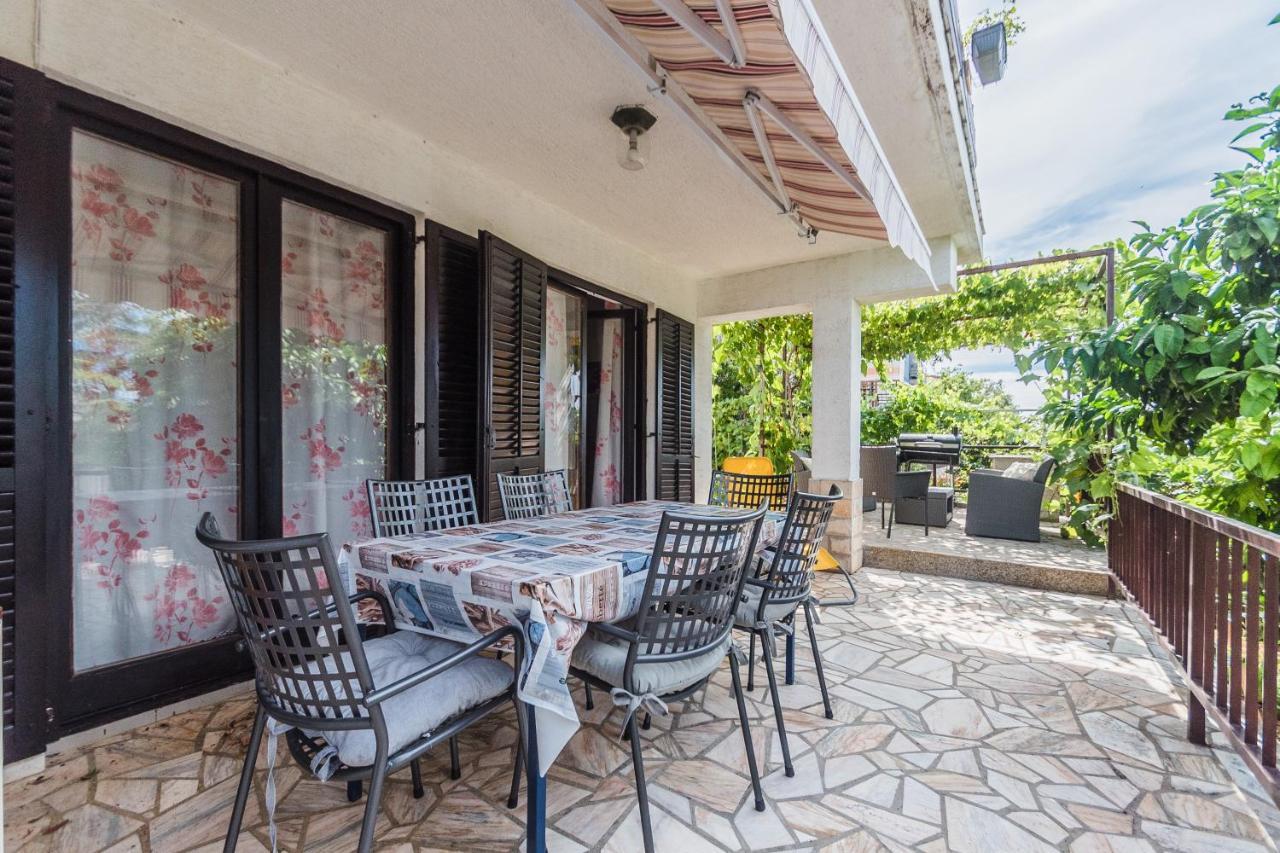 דראמליי Apartments Ivana מראה חיצוני תמונה