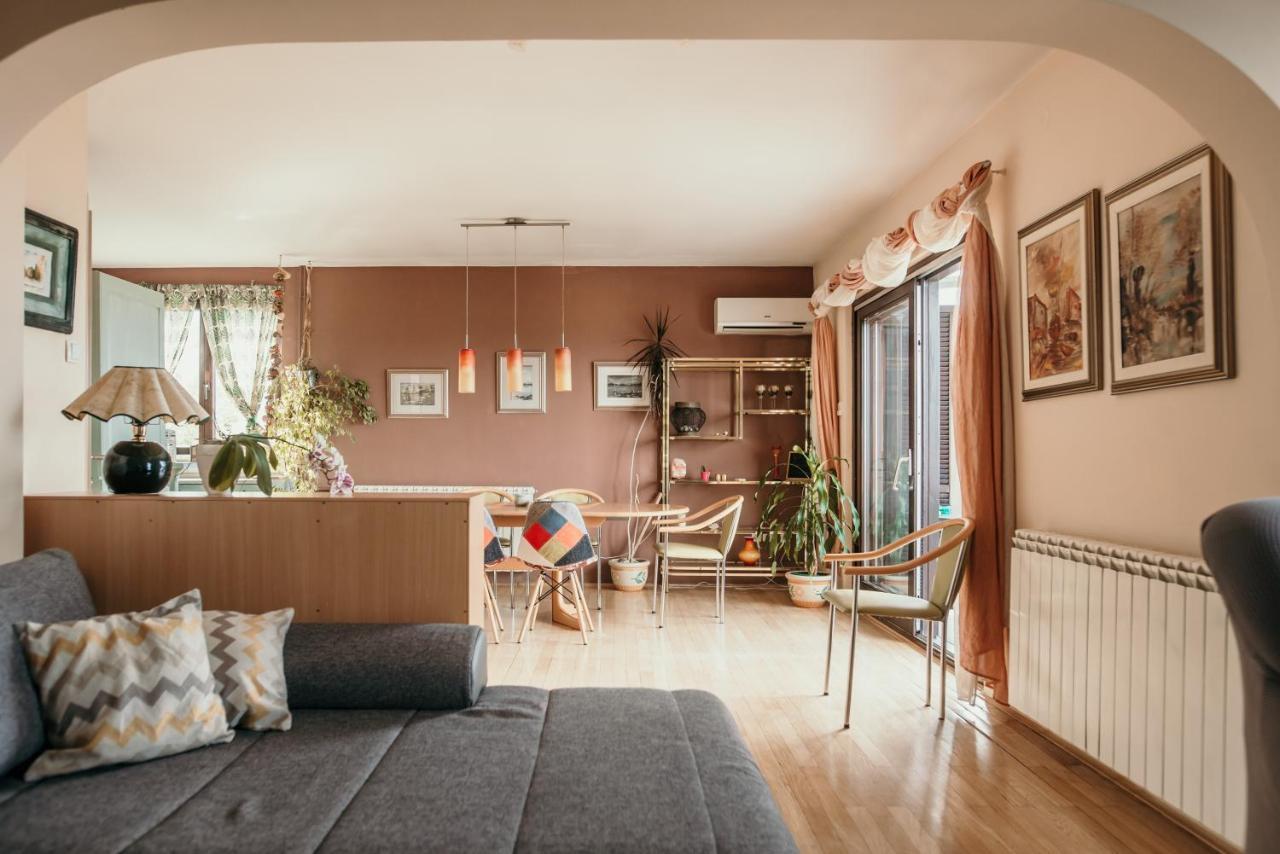 דראמליי Apartments Ivana מראה חיצוני תמונה