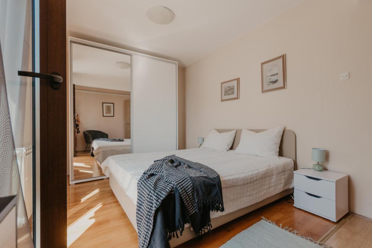 דראמליי Apartments Ivana מראה חיצוני תמונה