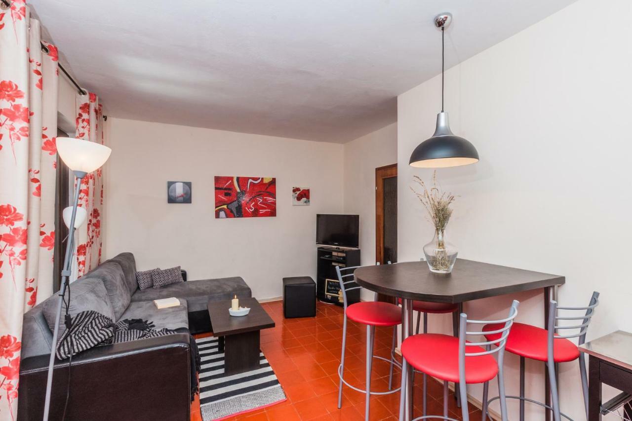דראמליי Apartments Ivana מראה חיצוני תמונה